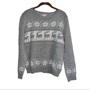 POL Gray White Holiday Snowflake Reindeer Round Neck Long Sleeve Sweater, Small